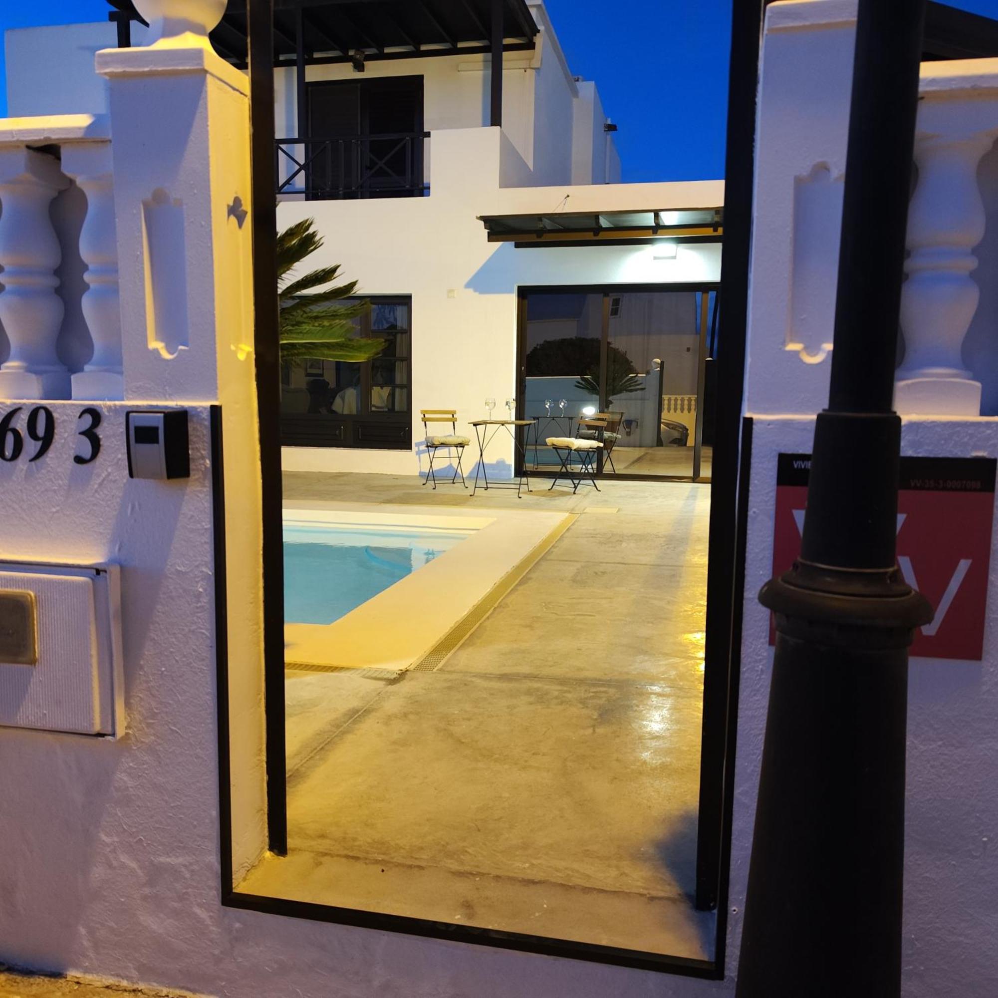 Casa Natalia Apartment Tias Ngoại thất bức ảnh